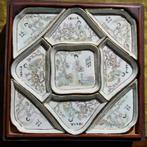 Een set Qianjiang-kleuren en vergulde borden - een set met, Antiek en Kunst