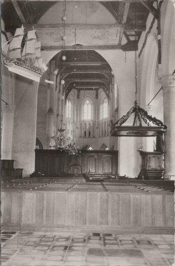 BROUWERSHAVEN - Kerkinterieur, Verzamelen, Ansichtkaarten | Nederland, Verzenden