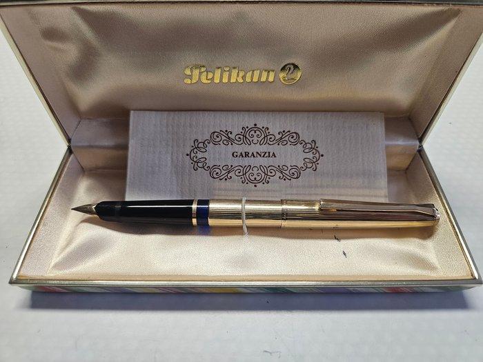 Pelikan - P30 - Zonder minimumprijs - Vulpen, Verzamelen, Pennenverzamelingen