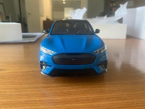 Otto Mobile 1:18 - Modelauto - Ford Mustang Mach-E, Hobby en Vrije tijd, Modelauto's | 1:5 tot 1:12