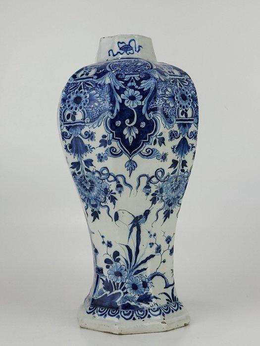 Vaas - Aardewerk - Delft achthoekige vaas, Antiek en Kunst, Antiek | Glas en Kristal