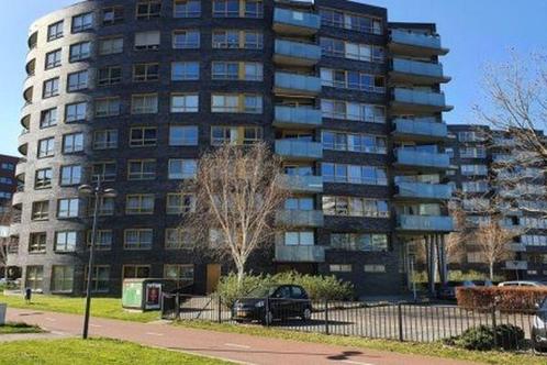 Te huur 3 kamerwoning Marga Klompéhof, Almere, Huizen en Kamers, Huizen te huur, Direct bij eigenaar, Almere, Appartement