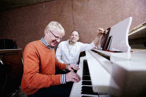 Pianoles/ keyboardles bij Sjoerd Roelofs Glanerbrug Enschede, Diensten en Vakmensen, Muziekles en Zangles, Elektrische instrumenten