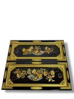 Een traditioneel Japans muziekinstrument, de - Lakkenhout -