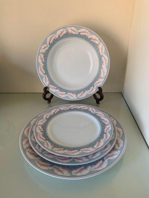 Haviland & Co. Limoges - Tafelservies (87) - EDEN ROSE -, Antiek en Kunst, Antiek | Meubels | Tafels