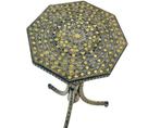 Geometrische tafel ingelegd met messing druiven,