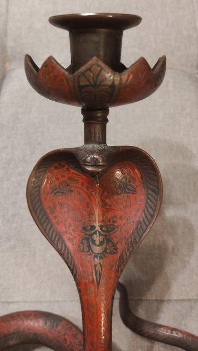 Kandelaar Serpent Cobra - Messing - India - rond 1930-1940, Antiek en Kunst, Kunst | Niet-Westerse kunst