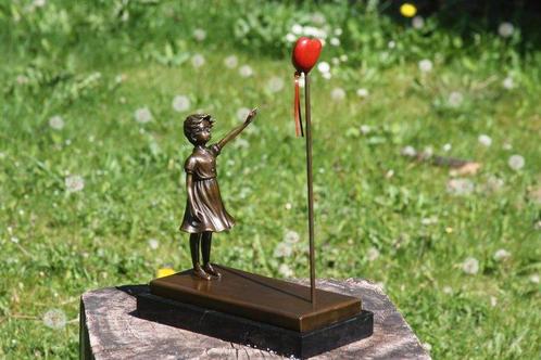 after banksy - sculptuur, Girl with Balloon after Banksy -, Antiek en Kunst, Kunst | Designobjecten