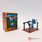 Smurfen 40509 Turner Smurf met doos. (Toys), Verzamelen, Poppetjes en Figuurtjes, Verzenden, Zo goed als nieuw