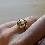 Vintage gouden ring met parel, Gebruikt, Overige kleuren, Ophalen of Verzenden, Kleiner dan 17