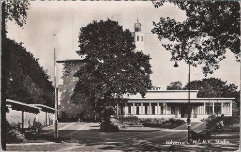 HILVERSUM - N.C.R.V. Studio, Verzamelen, Ansichtkaarten | Nederland, Verzenden