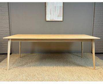 Eettafel Tova eiken 210x100 cm - Naturel | BY-OLAF beschikbaar voor biedingen