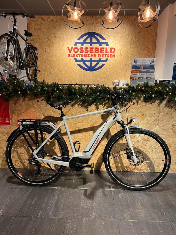Cube Touring Pro Bosch Performance motor e-bike herenfiets, Fietsen en Brommers, Elektrische fietsen, Gebruikt, 55 tot 59 cm, Cube