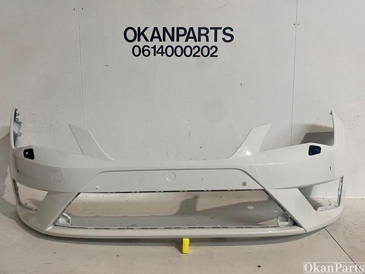 Seat Leon III FR voorbumper 5F0807221M, Auto-onderdelen, Carrosserie en Plaatwerk, Gebruikt, Voor, Bumper, Ophalen