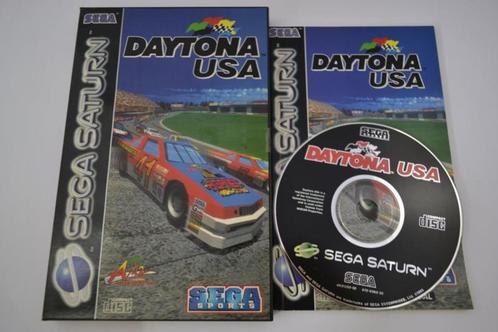 Daytona USA (SATURN PAL), Spelcomputers en Games, Spelcomputers | Overige Accessoires, Zo goed als nieuw, Verzenden