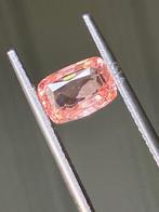 1 pcs Roze, Oranje Padparacha saffier - 1.53 ct, Sieraden, Tassen en Uiterlijk, Nieuw