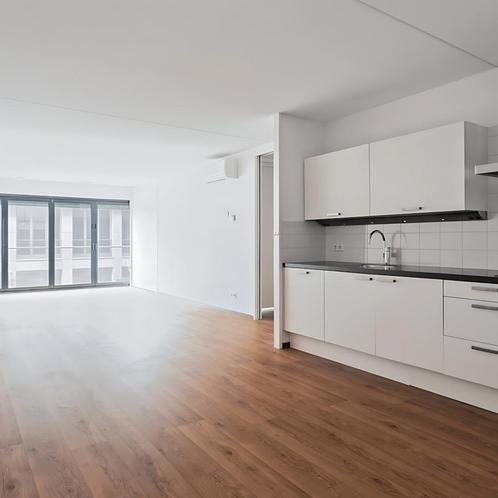 Appartement met parkeerplaats en 1 slaapkamer, Huizen en Kamers, Huizen te huur, Direct bij eigenaar, Amsterdam, Appartement