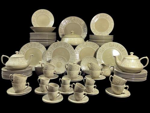 Richard Ginori - Antonia Campi - Tafelservies (99) - Model, Antiek en Kunst, Antiek | Meubels | Tafels