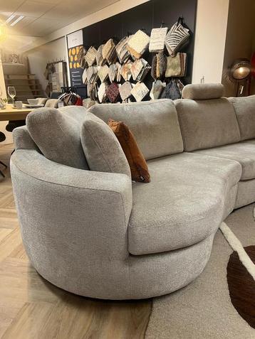 Nieuwe hoekbank in verschillende maten en kleuren vanaf 899 beschikbaar voor biedingen