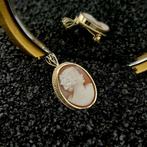 Gouden broche/hanger met camee | Antiek (vintage, schelp), Ophalen of Verzenden, Gebruikt, Goud, Overige merken