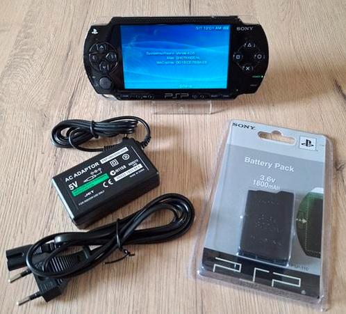 PSP 1004 | Complete Set | Nette staat, Spelcomputers en Games, Spelcomputers | Sony PSP