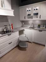 Paasactie! Showroom keuken hoekkeuken wit kader, Huis en Inrichting, Keuken | Complete keukens, Nieuw, Hoekkeuken, Kunststof, Wit