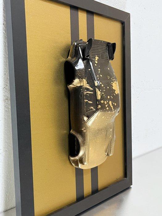Suketchi - Porsche Sculpture Gold (Limited Edition), Antiek en Kunst, Kunst | Designobjecten