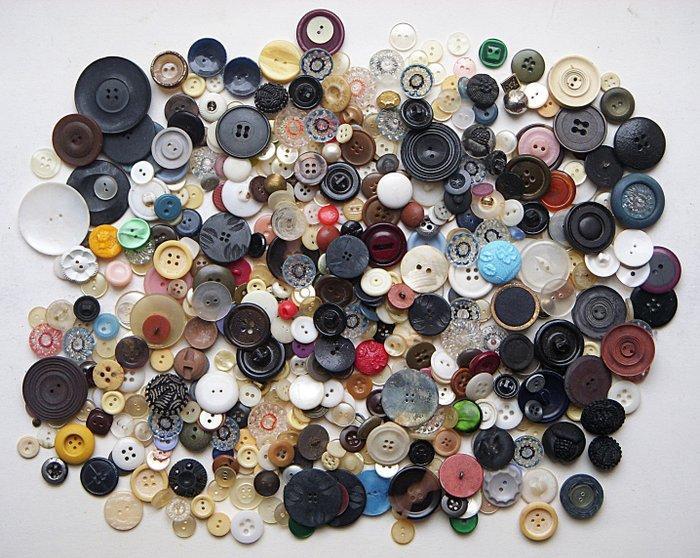 Themacollectie - Knoppenverzameling, Antiek en Kunst, Antiek | Speelgoed