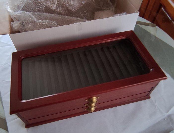 Zonder Minimumprijs - Vitrine - Glas, Hout, Metaal, Verzamelen, Pennenverzamelingen