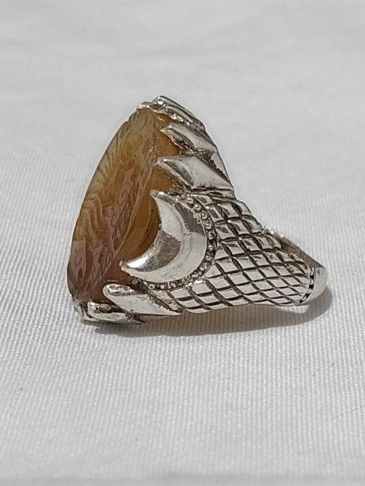 Zilver, Oude agaat met een oude uitgehakte afbeelding van, Antiek en Kunst, Curiosa en Brocante