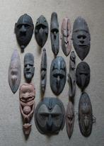 Maskers en figuurhoutsnijwerk uit de Sepik -, Antiek en Kunst