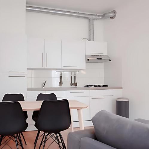 Studio te huur aan de Saftlevenstraat gevonden in Rotterdam, Huizen en Kamers, Kamers te huur, 20 tot 35 m², Rotterdam