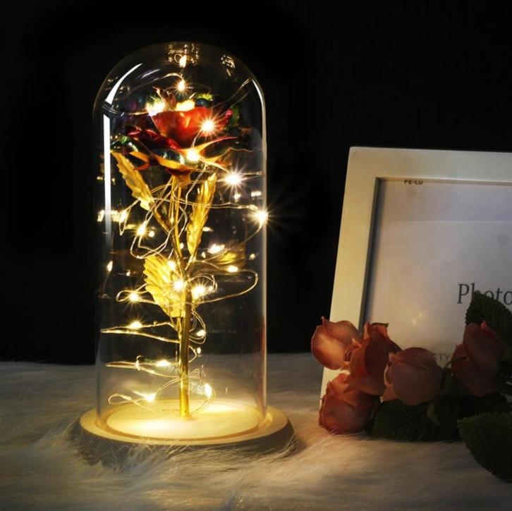 Kunst Roos in Glazen Stolp met Verlichting - Zijden Rozen, Huis en Inrichting, Woonaccessoires | Kunstplanten en Kunstbloemen
