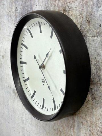 Wandklok - Pragotron Industrieel design Bakeliet, Glas - beschikbaar voor biedingen
