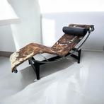Cassina - Charlotte Perriand, Le Corbusier - Chaise longue -