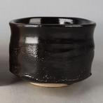 Seto Zwarte Chawan (theeschaal) door Kat Sh - Keramiek -