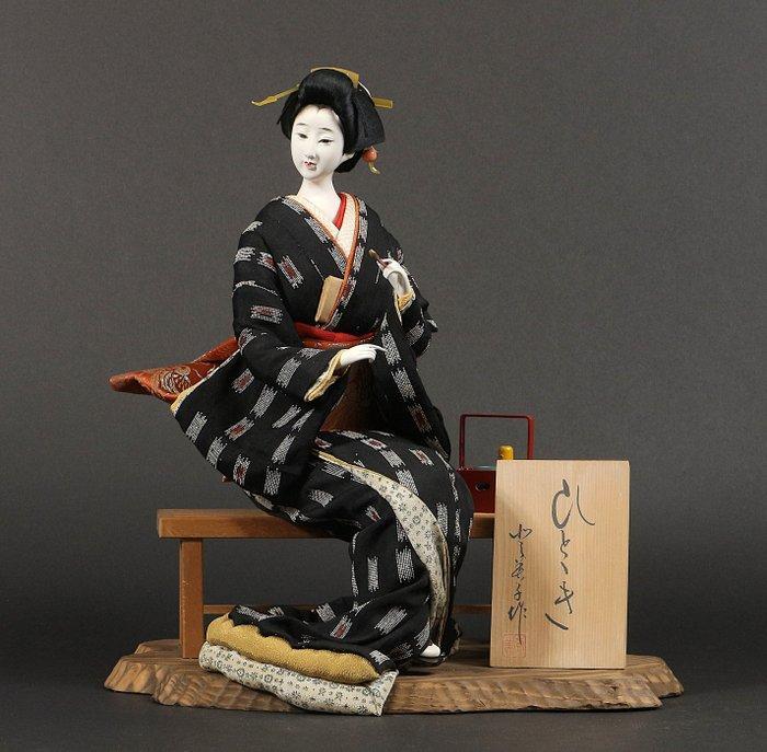 Oyama Doll “Hitotoki (A Quiet Moment)” by Master Craftsman, Antiek en Kunst, Antiek | Overige Antiek