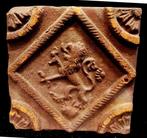 Post-middeleeuws - Hoogwaardige periode tegel met versiering, Antiek en Kunst