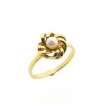 Vintage gouden ring met parel (geelgoud, dames ring), Gebruikt, Overige kleuren, 19 tot 20, Ophalen of Verzenden