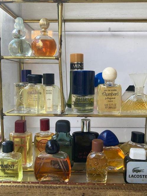 Collectie merkartikelen - Collectie van mini parfums en eaux, Antiek en Kunst, Antiek | Speelgoed