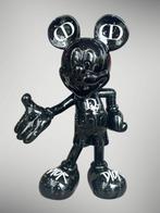 AmsterdamArts - Dior X Mickey Mouse pop art statue