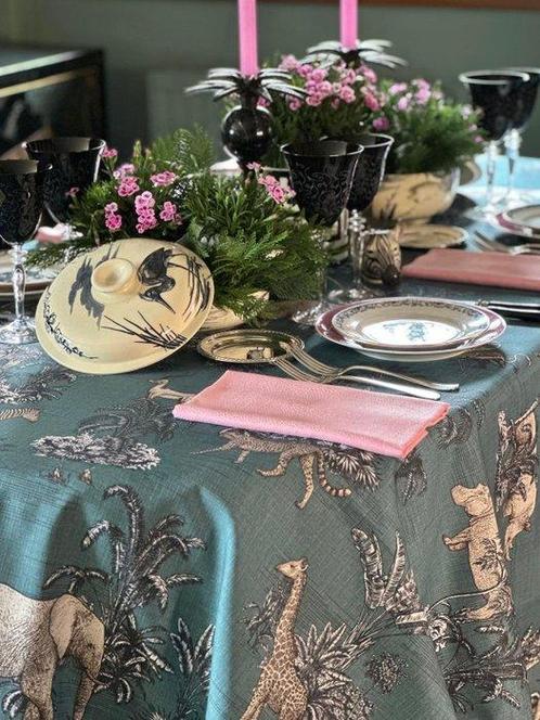 Exclusieve mantel met oude gravures uit de jungle voor ruime, Antiek en Kunst, Antiek | Kleden en Textiel