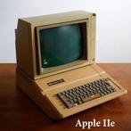 Apple Non-Refurbished VERY RARE 1983 VINTAGE APPLE IIe, Spelcomputers en Games, Nieuw