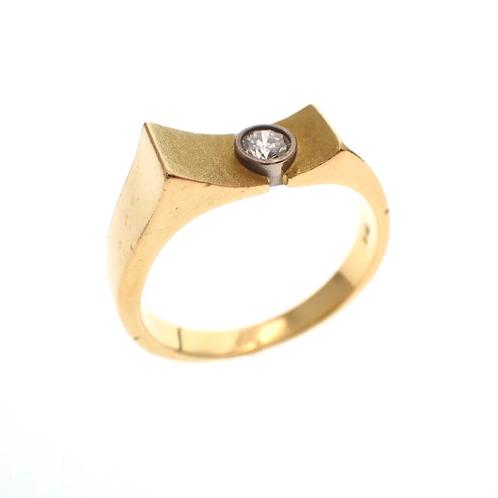 18 Krt. Gouden fantasie ring met diamant 0,15 ct., Sieraden, Tassen en Uiterlijk, Ringen, Goud, Gebruikt, Goud, Verzenden