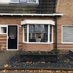 Tussenwoning met tuin, wasmachine en geschikt voor..., Huizen en Kamers, Huizen te koop, Enschede