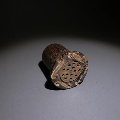 Huari, Peru Hout, parelmoer Tamba - Oorbel. 3,1 cm D. 700 -, Verzamelen, Mineralen en Fossielen