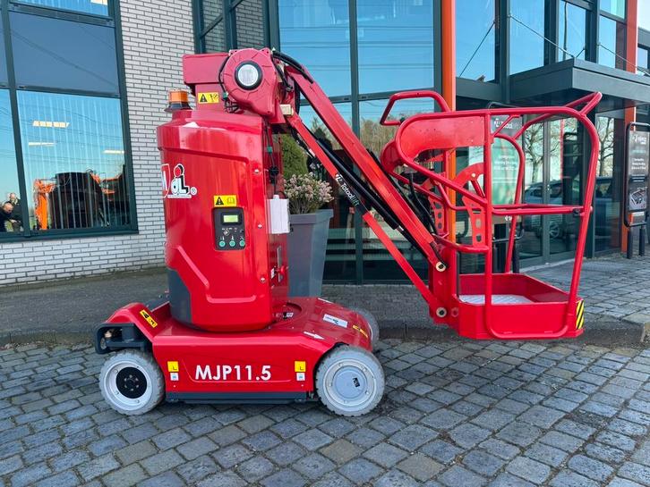 Magni Masthoogwerker MJP 11.5 | Knikarm | 11,2m werkhoogte, Zakelijke goederen, Machines en Bouw | Liften, Steigers en Ladders