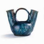 Vaas - Dubbele tuitkan met flambé reductieglazuur in blauw