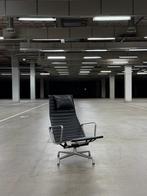 Vitra Eames EA124 | Zwart Leer | NIEUWSTAAT, Huis en Inrichting, Fauteuils, Stijl:Bank Hoekbank Bankstel Bankje Loungebank Banken Chaise Lou