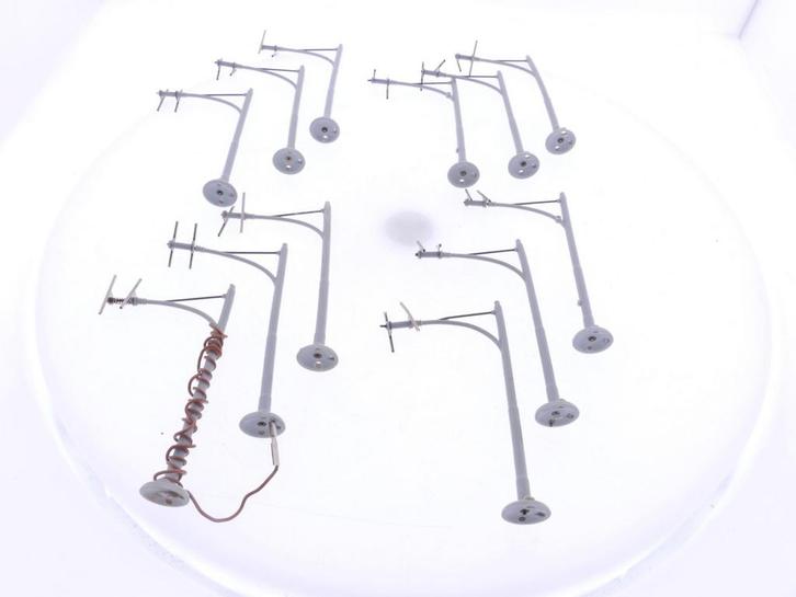 Schaal H0 Brawa 6111 set trollymasten 12 st. #5888, Hobby en Vrije tijd, Modeltreinen | H0, Rails, Gebruikt, Analoog, Ophalen of Verzenden